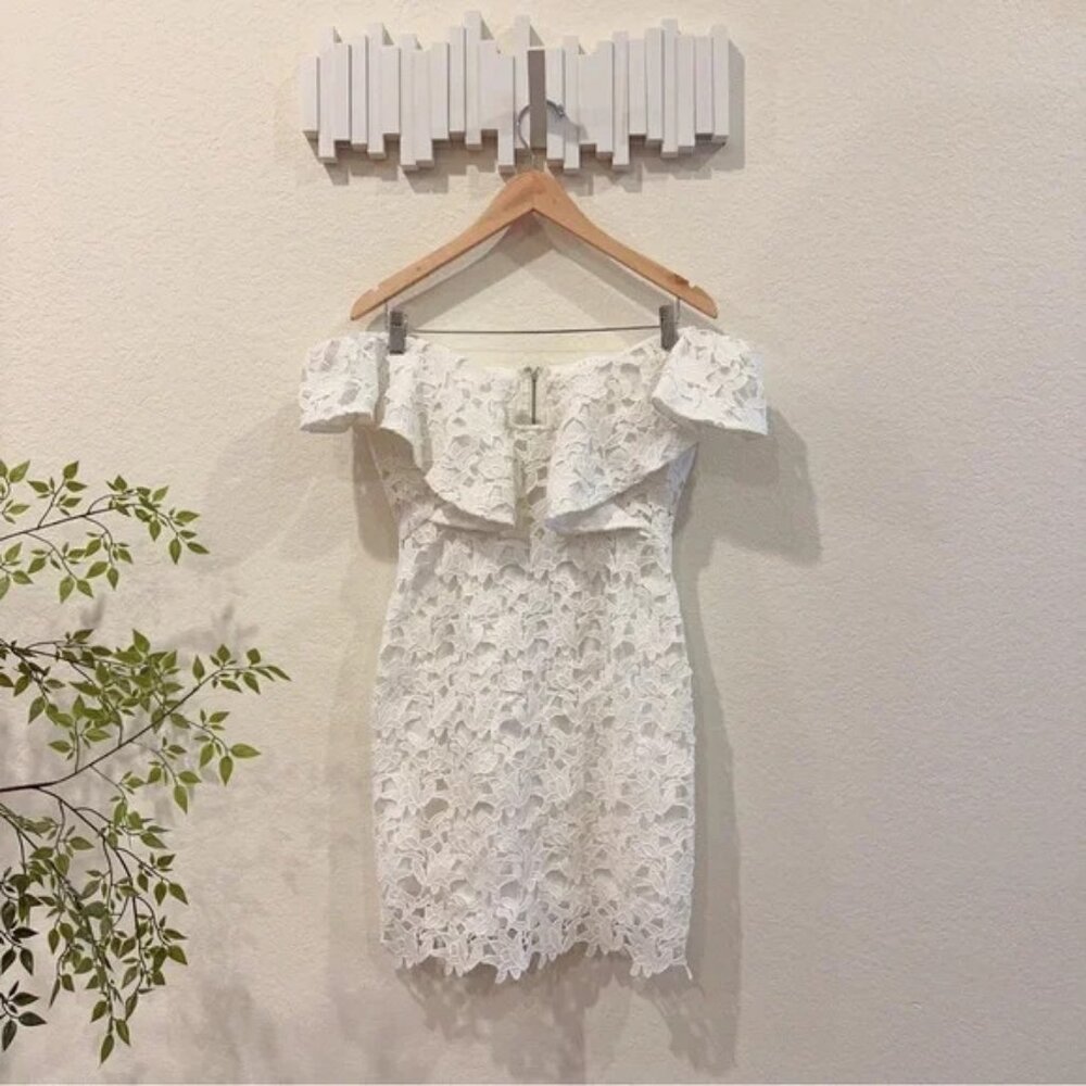 ASTR The Label White Lace Off Shoulder Mini Dress Size Small NWT Wedding Bridal